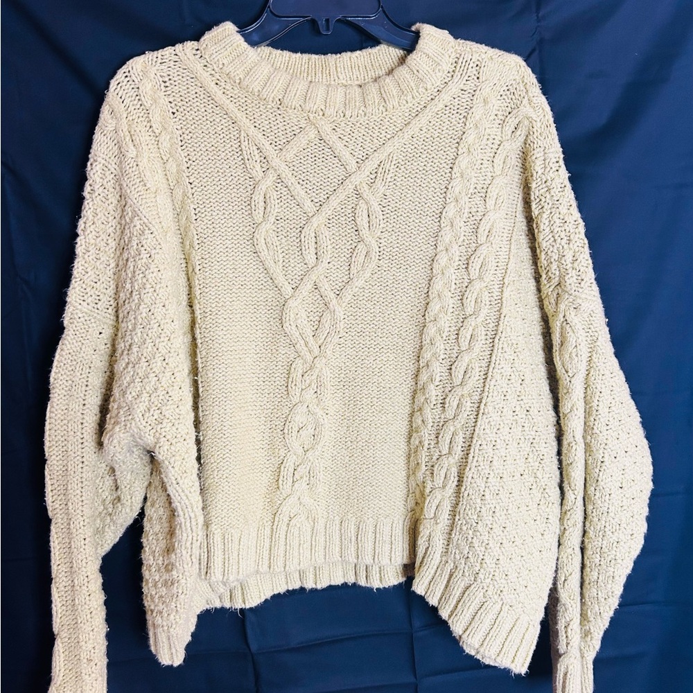 Aerie Cream Cable Knit Sweater